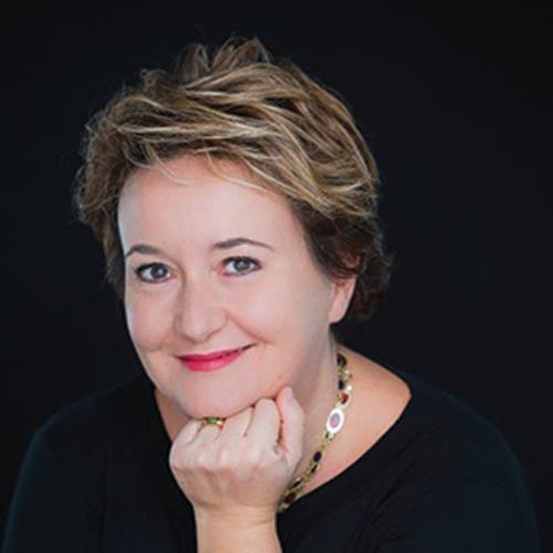 i mondi di carta | MARIA GIOVANNA LUINI: l’amore è energia, vita, passione e magia
